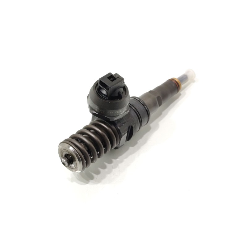 Recambio de inyector para volkswagen passat berlina (3b3) comfortline referencia OEM IAM 038130073BA  