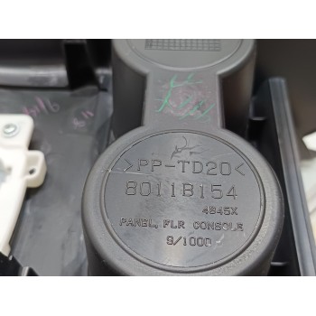 Recambio de apoyabrazos central para mitsubishi outlander (gf0) motion 4wd referencia OEM IAM 8011A996ZZ  