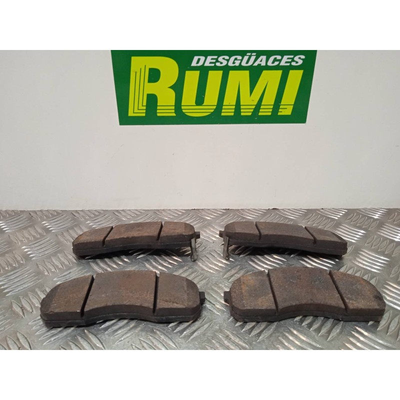Recambio de pastillas de freno para kia carnival ii 2.9 cdri ex referencia OEM IAM   