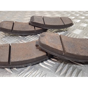 Recambio de pastillas de freno para kia carnival ii 2.9 cdri ex referencia OEM IAM   