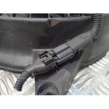 Recambio de electroventilador radiador aire acondicionado para kia carnival ii 2.9 cdri ex referencia OEM IAM   