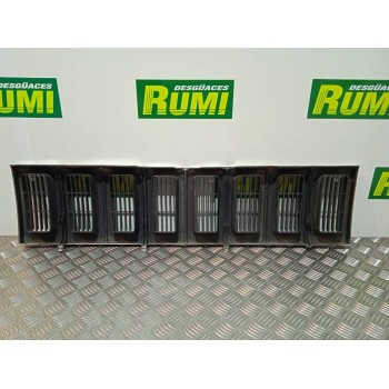 Recambio de rejilla delantera para chrysler jeep cherokee (j) 2.5 td adventure referencia OEM IAM 5DF54TRM  