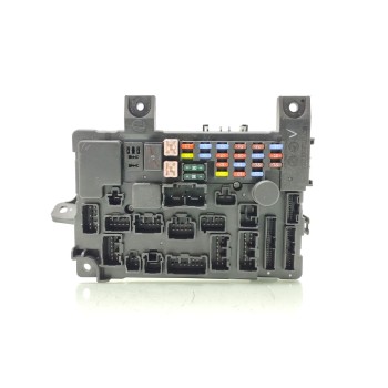 Recambio de caja reles / fusibles para mitsubishi outlander (gf0) motion 4wd referencia OEM IAM 8637A881  