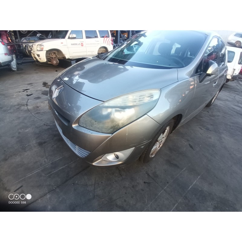 renault scenic iii del año 2010