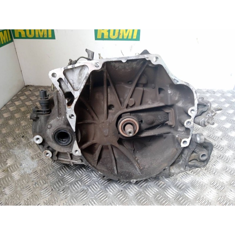 Recambio de caja cambios para honda stream (rn1/3) 2.0i es referencia OEM IAM V2M3 1004425 