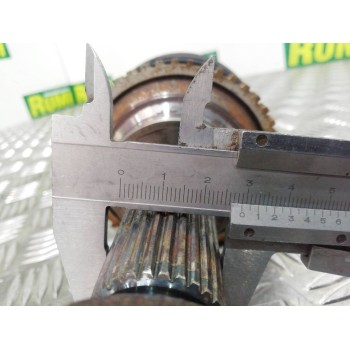 Recambio de transmision delantera derecha para kia carens 2.0 crdi ex monovolumen referencia OEM IAM   