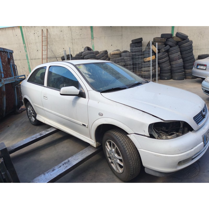 opel astra g berlina del año 1999