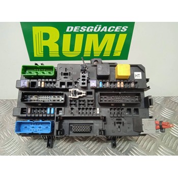 Recambio de caja reles / fusibles para opel astra gtc enjoy referencia OEM IAM 5DK00866933 13222173 