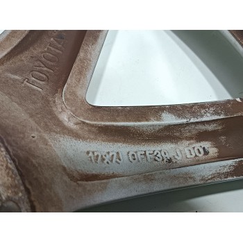 Recambio de llanta para toyota verso active referencia OEM IAM HL44472  