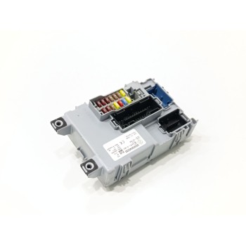 Recambio de caja reles / fusibles para fiat doblo ii cargo (263) furgón base maxi referencia OEM IAM 00520646530  