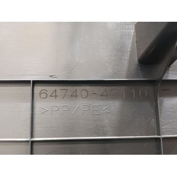 Recambio de soporte bandeja trasera izquierda para toyota rav 4 advance hybrid referencia OEM IAM 6474042110  