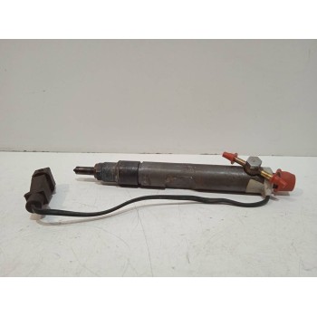 Recambio de inyector para volkswagen passat berlina (3b2) comfortline referencia OEM IAM 028130201S  