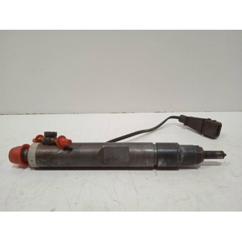 Recambio de inyector para volkswagen passat berlina (3b2) comfortline referencia OEM IAM 028130201S  