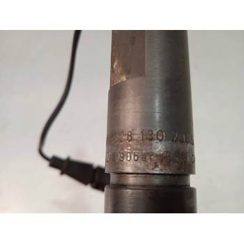 Recambio de inyector para volkswagen passat berlina (3b2) comfortline referencia OEM IAM 028130201S  