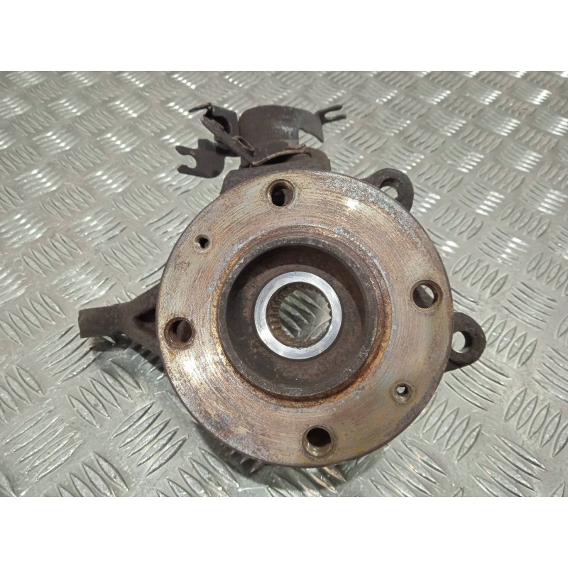 Recambio de mangueta delantera derecha para peugeot partner (s2) combi plus referencia OEM IAM   