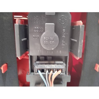 Recambio de piloto trasero izquierdo para audi a6 avant (4b5) 2.4 quattro referencia OEM IAM 4B9945095  