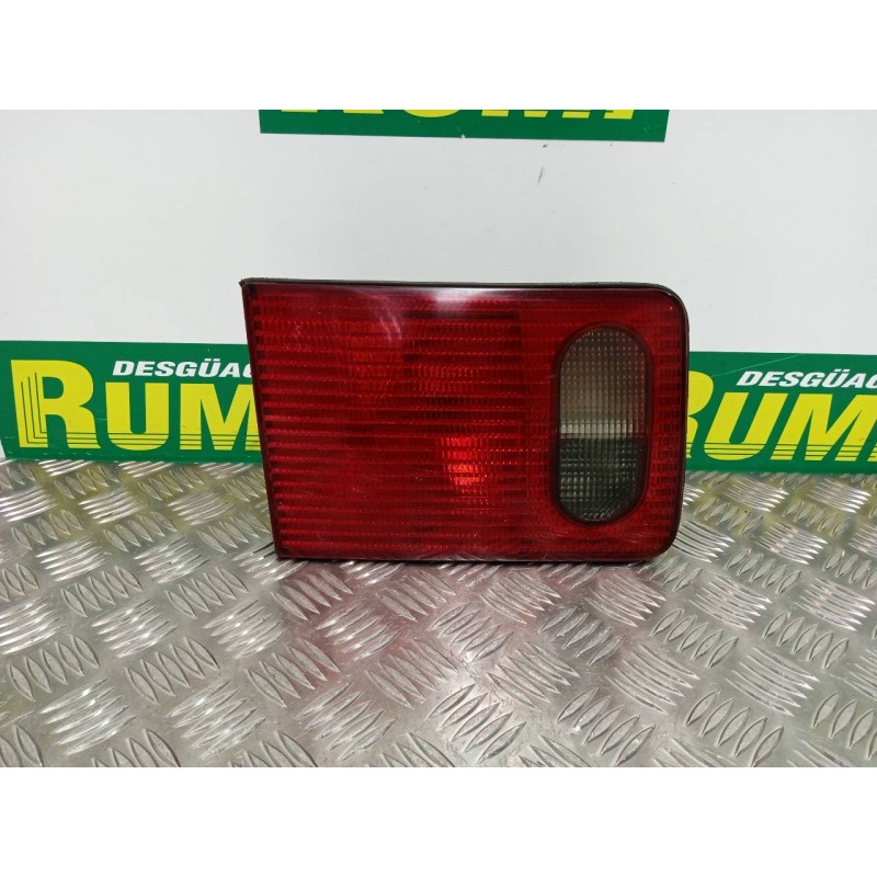 Recambio de piloto trasero izquierdo interior para audi a8 (d2) referencia OEM IAM 4D0945093 292801 