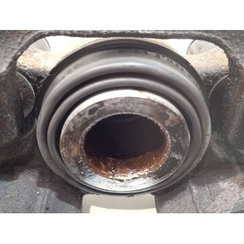 Recambio de pinza de freno trasera derecha para volvo s80 berlina 2.5 d referencia OEM IAM 9434166  