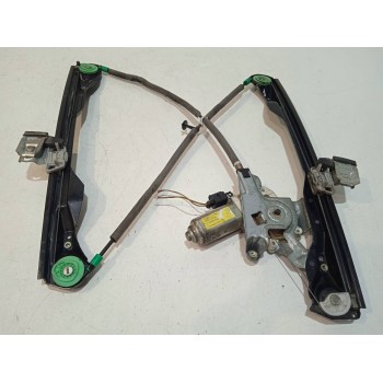 ELEVALUNAS DELANTERO DERECHO XS4123200 