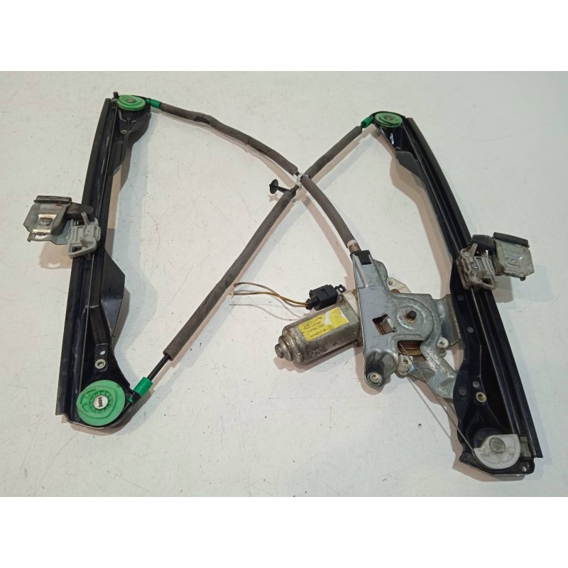 Recambio de elevalunas delantero derecho para ford focus berlina (cak) ambiente referencia OEM IAM XS4123200  