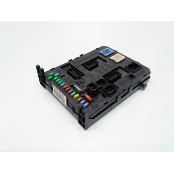 Recambio de caja reles / fusibles para citroën c4 berlina collection referencia OEM IAM 9660105980  