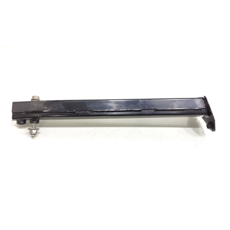 Recambio de travesaño inferior para nissan juke (f16) acenta referencia OEM IAM 758255533R  