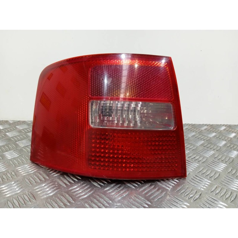 Recambio de piloto trasero izquierdo para audi a6 avant (4b5) 1.8 t referencia OEM IAM 4B9945095F  