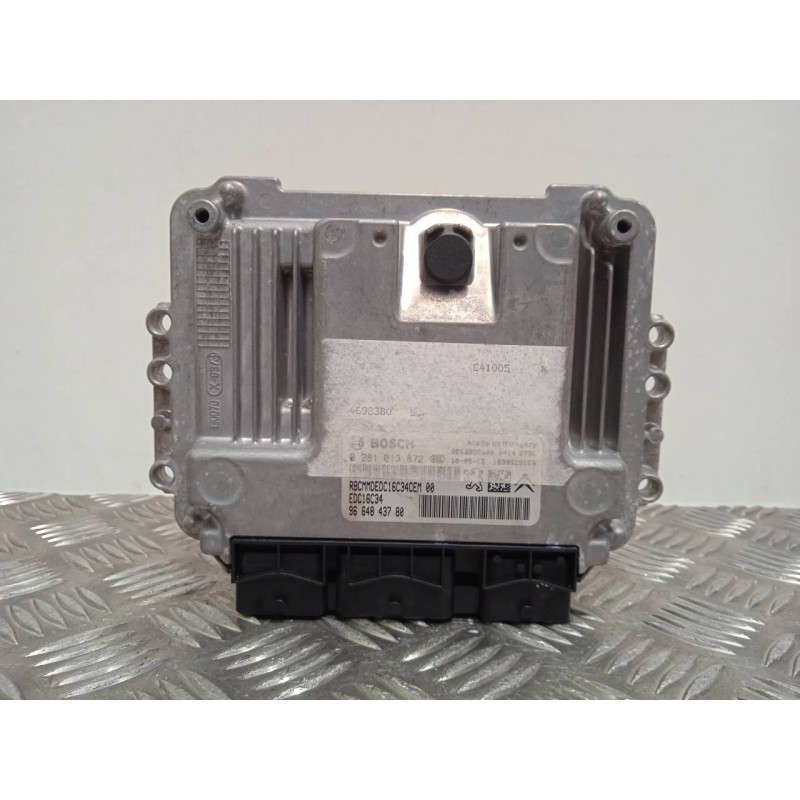 Recambio de centralita motor uce para citroën c4 coupe collection referencia OEM IAM 9664843780  