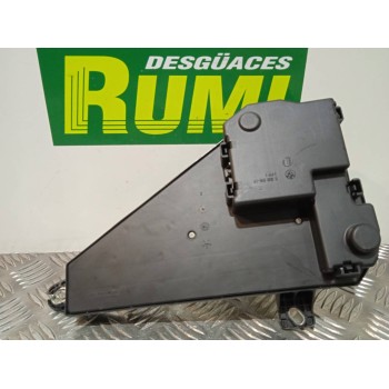 Recambio de caja reles / fusibles para bmw serie 5 berlina (e60) 530d referencia OEM IAM 913883001 9138830 518956057