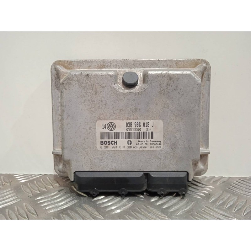 Recambio de centralita motor uce para volkswagen golf iv berlina (1j1) 25 aniversario referencia OEM IAM 038906018J  