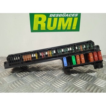 Recambio de caja reles / fusibles para bmw serie 5 berlina (e60) 530d referencia OEM IAM 61146957330 6114695733002 695733002