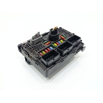 Recambio de caja reles / fusibles para citroën c4 berlina collection referencia OEM IAM 9657718780  
