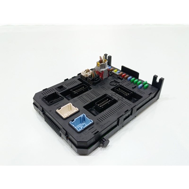 Recambio de caja reles / fusibles para citroën c4 berlina collection referencia OEM IAM 9660105980  