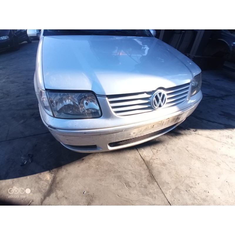 VOLKSWAGEN POLO BERLINA (6N2)