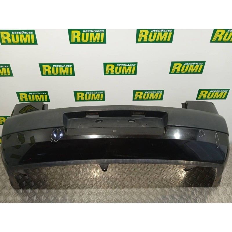 Recambio de paragolpes trasero para renault megane ii classic berlina confort authentique referencia OEM IAM 8200238323  