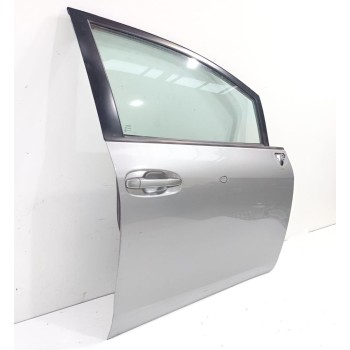 Recambio de puerta delantera derecha para toyota verso active referencia OEM IAM   