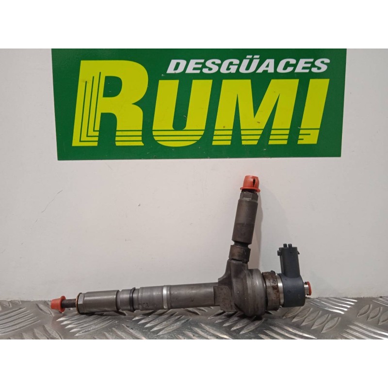 Recambio de inyector para opel astra h berlina cosmo referencia OEM IAM 0445110175  