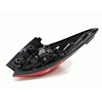 Recambio de piloto trasero izquierdo para toyota c-hr hybrid active referencia OEM IAM 81560F4010  