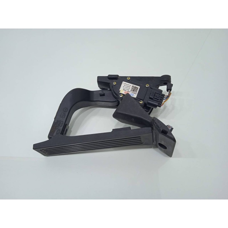 Recambio de potenciometro pedal para kia sportage concept 4x2 referencia OEM IAM 327002S000  