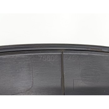 Recambio de aletin trasero izquierdo para toyota c-hr hybrid active referencia OEM IAM 75606F4010  