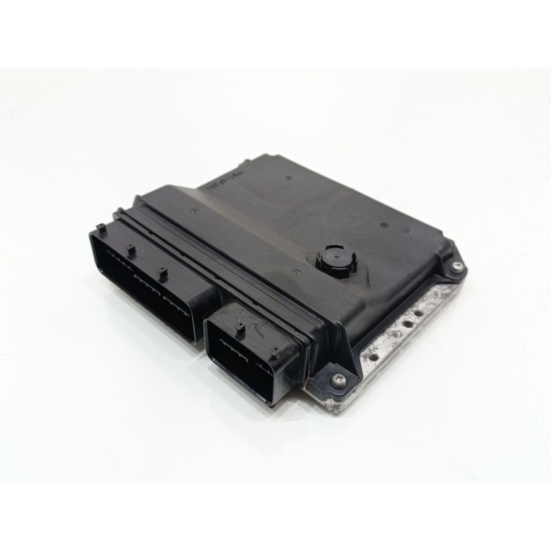 Recambio de centralita motor uce para toyota verso active referencia OEM IAM 89661OF1  