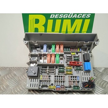 Recambio de caja reles / fusibles para bmw serie 3 berlina (e90) 320d referencia OEM IAM 6906621 690662103 