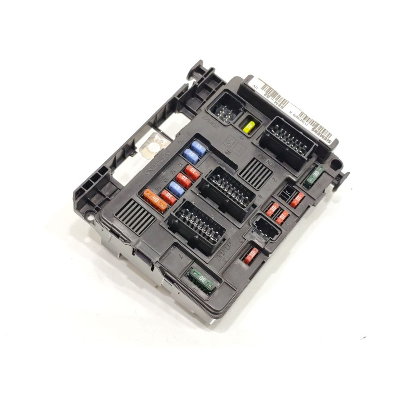 Recambio de caja reles / fusibles para citroën berlingo 1.9 d multispace referencia OEM IAM 9643498980  