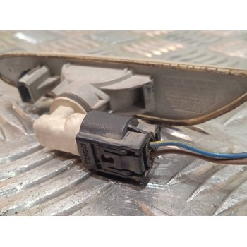 Recambio de piloto lateral izquierdo para bmw serie 3 berlina (e90) 320d referencia OEM IAM 6932998 693299809 