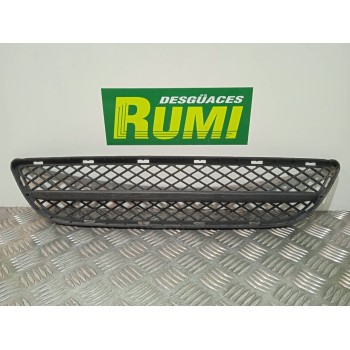 Recambio de rejilla paragolpes central para bmw serie 3 berlina (e90) 320d referencia OEM IAM 7154556 51117154556 22944911