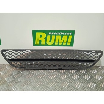 Recambio de rejilla paragolpes central para bmw serie 3 berlina (e90) 320d referencia OEM IAM 7154556 51117154556 22944911