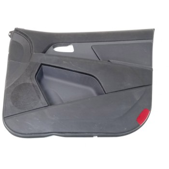 GUARNECIDO PUERTA DELANTERA DERECHA 823613U010 