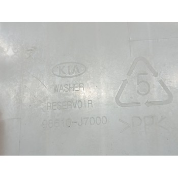 Recambio de deposito limpia para kia ceed sportswagon tech referencia OEM IAM 98610J7000  