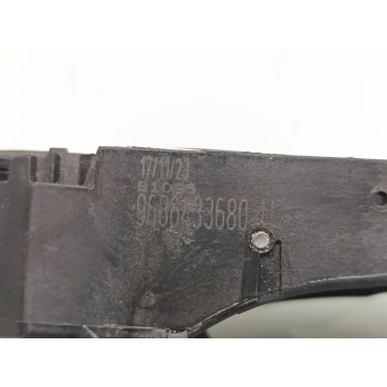 Recambio de maneta exterior delantera derecha para peugeot 3008 allure pack referencia OEM IAM 9686433680  