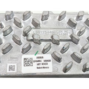 Recambio de centralita faros xenon para peugeot 3008 allure pack referencia OEM IAM L90125449  